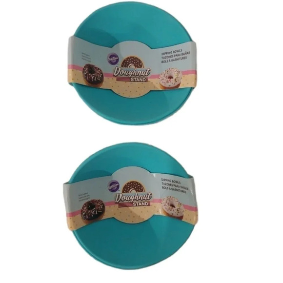 Wilton Dipping Bowls Set of  2 Four Bowls Total NWT - Picture 1 of 3